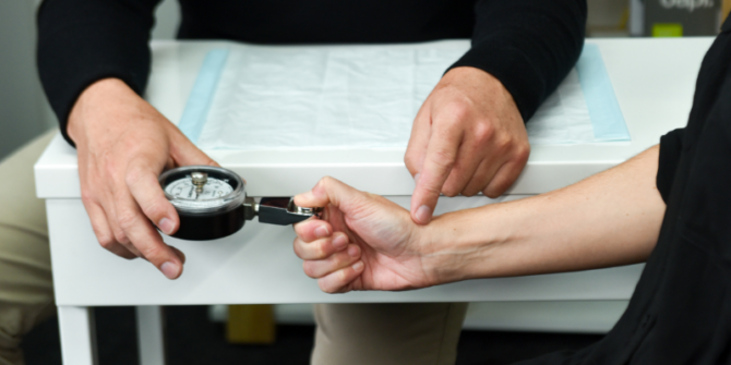 Hand physiotherapy assessment using a grip strength dynamometer in Brisbane clinic